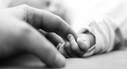 Quais são os direitos da empregada gestante que perde o bebê antes ou depois do parto? Como a empresa deve proceder neste caso?