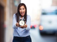 Qual é o limite de tolerância para o atraso no trabalho?