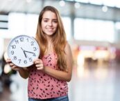 Como fica o banco de horas quando o feriado cai no sábado?