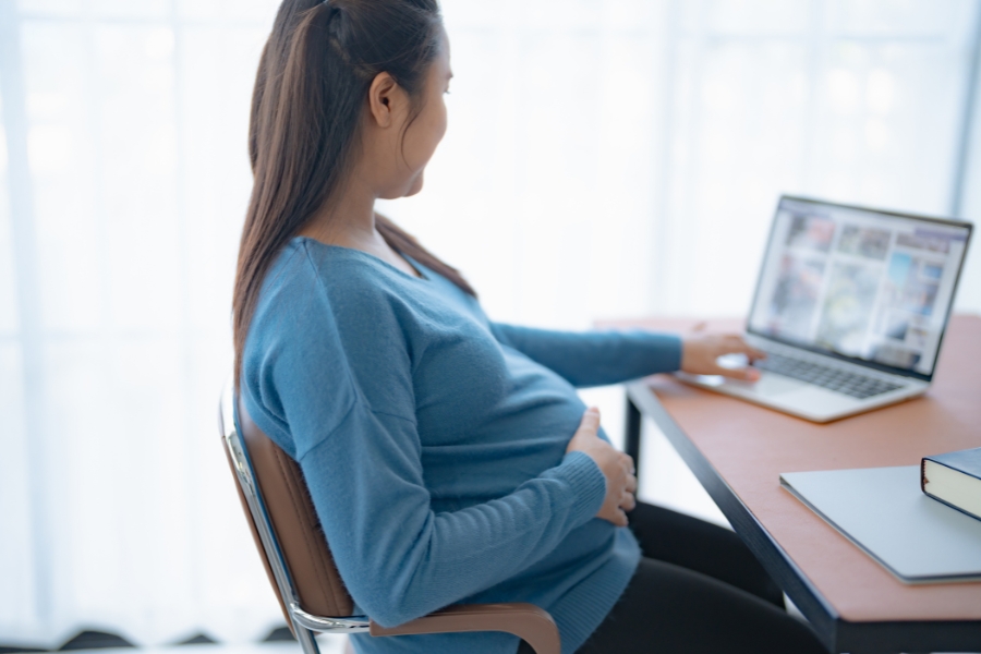 A empresa pode pedir exame de gravidez da empregada na demissão?