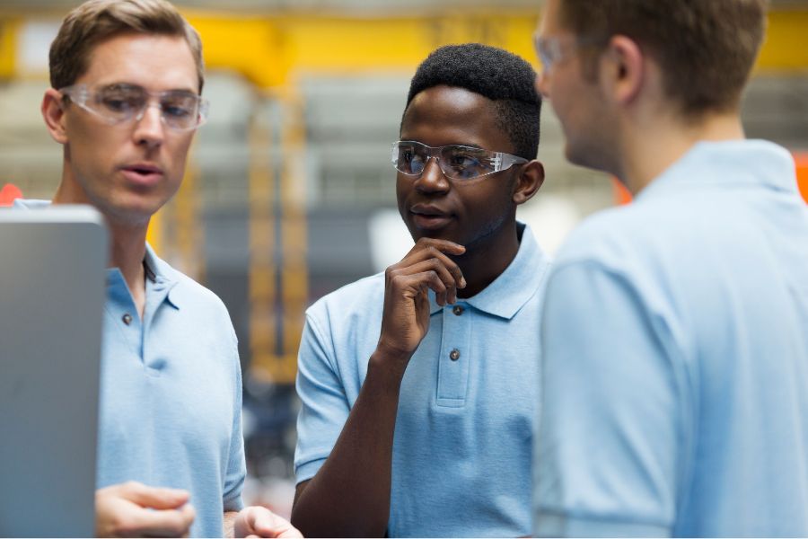 Estágio pode gerar vínculo empregatício? Entenda o risco também no contrato de aprendizagem